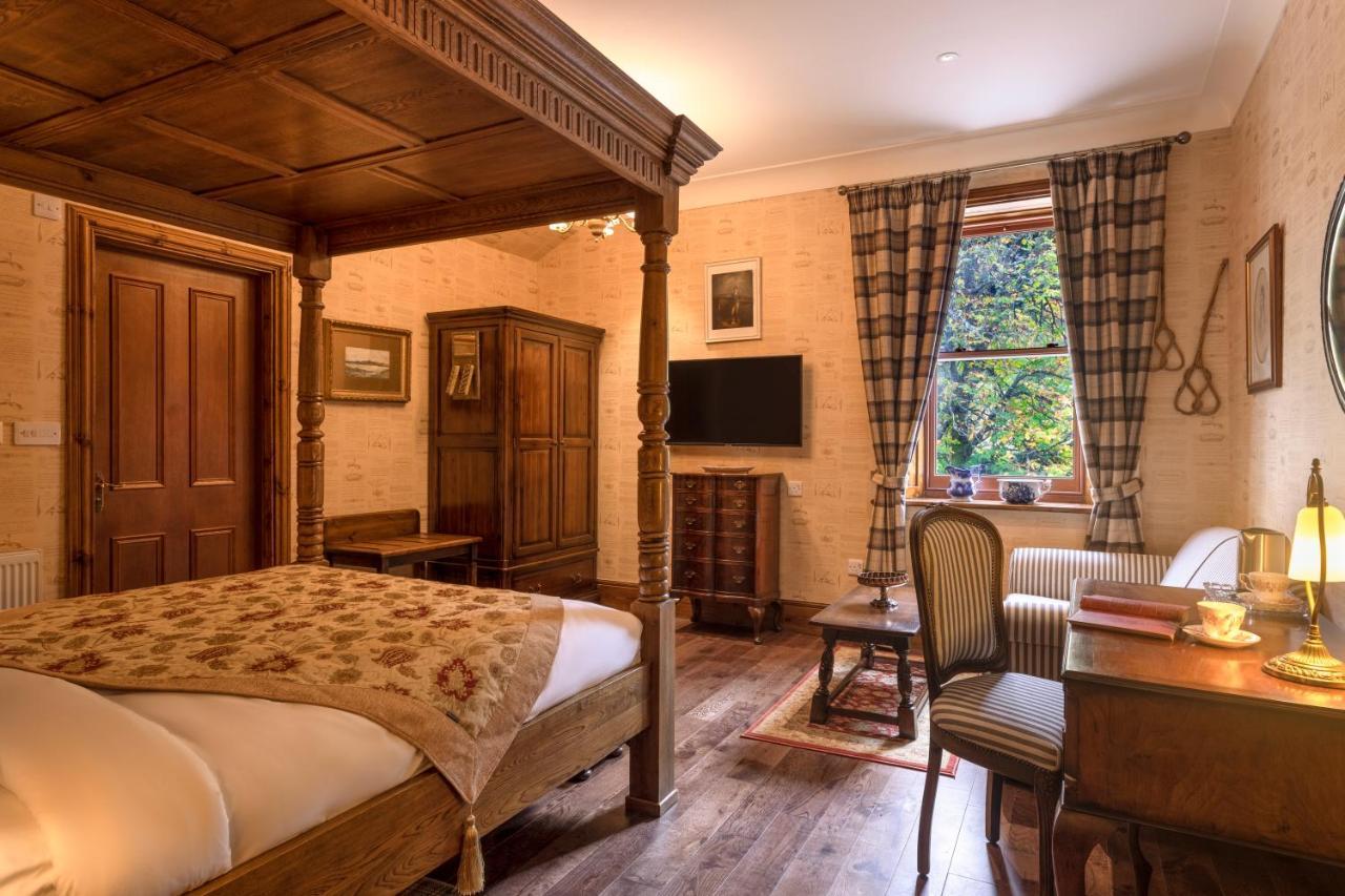 The Whispering Pine Lodge Letterfinlay Ngoại thất bức ảnh